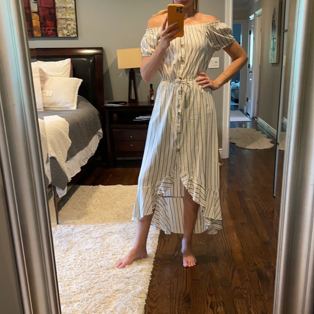 Indulge in style striped dress long sz L NWT